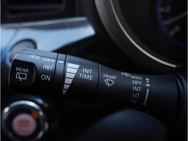 エルグランド ライダー　黒本革シート　マニュアルシート　サンルーフ／エアロ／ＲＡＹＳ２０インチアルミ／ＴＥＩＮ車高調／ニスモマフラー／黒革シート／７人乗りオットマン／ナビ・フルセグＴＶ／両側電動スライドドア／ＨＩＤヘッドライト／ＥＴＣ／スマートキー／禁煙（57枚目）