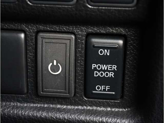 エルグランド ライダー　黒本革シート　マニュアルシート　サンルーフ／エアロ／ＲＡＹＳ２０インチアルミ／ＴＥＩＮ車高調／ニスモマフラー／黒革シート／７人乗りオットマン／ナビ・フルセグＴＶ／両側電動スライドドア／ＨＩＤヘッドライト／ＥＴＣ／スマートキー／禁煙（60枚目）