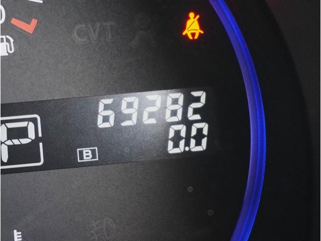 エルグランド ライダー　黒本革シート　マニュアルシート　サンルーフ／エアロ／ＲＡＹＳ２０インチアルミ／ＴＥＩＮ車高調／ニスモマフラー／黒革シート／７人乗りオットマン／ナビ・フルセグＴＶ／両側電動スライドドア／ＨＩＤヘッドライト／ＥＴＣ／スマートキー／禁煙（63枚目）