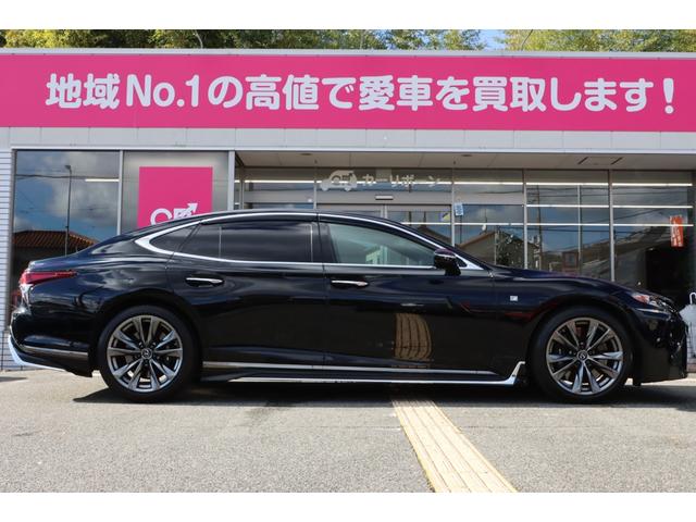 LS LS500 Fスポーツ モデリスタ/サンルーフ/デジタルインナーミラー/白革スウェードコンビシート/レーダークルーズ/全方位カメラ/BSM/純正20インチアルミ/電動トランク/三眼LED/セーフティシステム+A/ワンオーナー(16枚目)