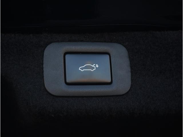 LS LS500 Fスポーツ モデリスタ/サンルーフ/デジタルインナーミラー/白革スウェードコンビシート/レーダークルーズ/全方位カメラ/BSM/純正20インチアルミ/電動トランク/三眼LED/セーフティシステム+A/ワンオーナー(28枚目)