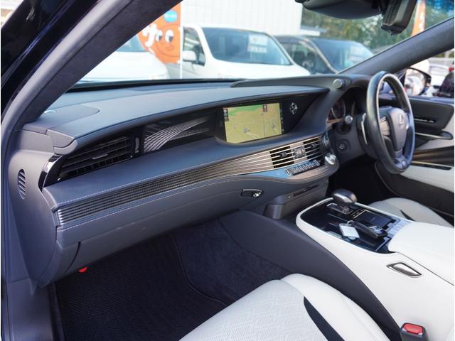 LS LS500 Fスポーツ モデリスタ/サンルーフ/デジタルインナーミラー/白革スウェードコンビシート/レーダークルーズ/全方位カメラ/BSM/純正20インチアルミ/電動トランク/三眼LED/セーフティシステム+A/ワンオーナー(55枚目)