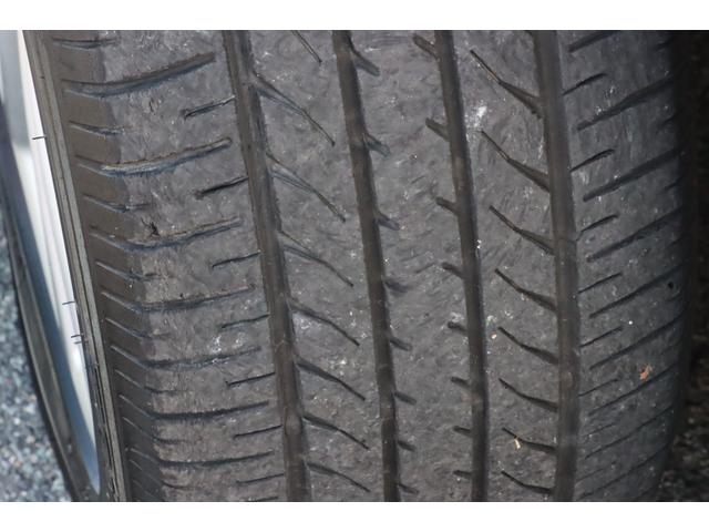 プリウスアルファ Sツーリングセレクション ワンオーナー/純正17インチアルミ/LEDヘッドライト/純正ナビ・フルセグTV/バックカメラ/Bluetooth/ステアリングスイッチ/オートライト/ビルトインETC/スマートキー/禁煙車(15枚目)