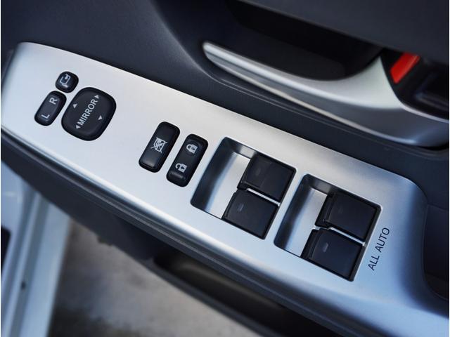 プリウスアルファ Sツーリングセレクション ワンオーナー/純正17インチアルミ/LEDヘッドライト/純正ナビ・フルセグTV/バックカメラ/Bluetooth/ステアリングスイッチ/オートライト/ビルトインETC/スマートキー/禁煙車(49枚目)