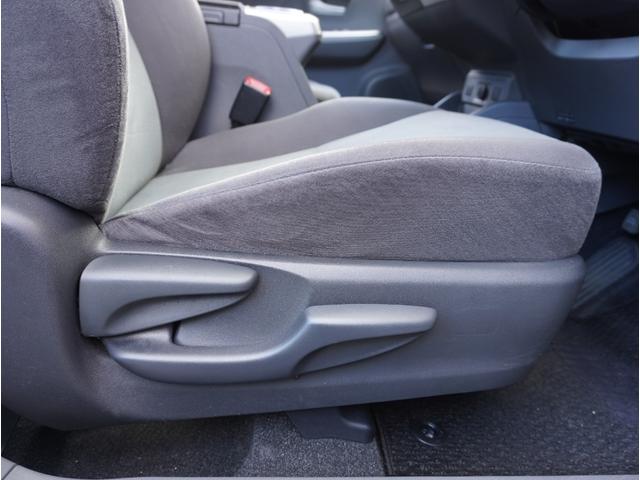 プリウスアルファ Sツーリングセレクション ワンオーナー/純正17インチアルミ/LEDヘッドライト/純正ナビ・フルセグTV/バックカメラ/Bluetooth/ステアリングスイッチ/オートライト/ビルトインETC/スマートキー/禁煙車(52枚目)