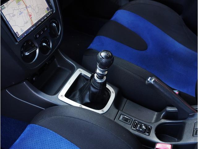 インプレッサ ＷＲＸ　ＳＴｉ　６速ミッション／ビルシュタイン車高調／ブレンボキャリパー／ＯＺ　ＧＴ－ＥＶＯ１７インチアルミ／ＮＥＮＣマフラー／ＨＩＤヘッドライト／ナビ／キーレス／ＥＴＣ／タイミングベルト交換済み（34枚目）