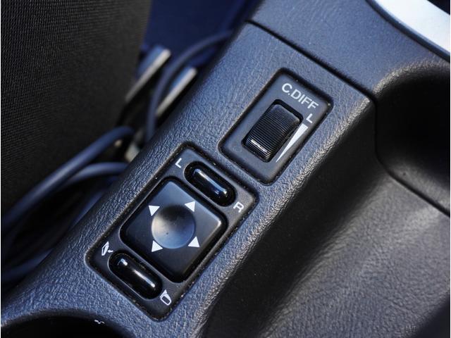 インプレッサ ＷＲＸ　ＳＴｉ　６速ミッション／ビルシュタイン車高調／ブレンボキャリパー／ＯＺ　ＧＴ－ＥＶＯ１７インチアルミ／ＮＥＮＣマフラー／ＨＩＤヘッドライト／ナビ／キーレス／ＥＴＣ／タイミングベルト交換済み（36枚目）