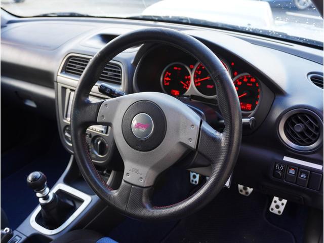 インプレッサ ＷＲＸ　ＳＴｉ　６速ミッション／ビルシュタイン車高調／ブレンボキャリパー／ＯＺ　ＧＴ－ＥＶＯ１７インチアルミ／ＮＥＮＣマフラー／ＨＩＤヘッドライト／ナビ／キーレス／ＥＴＣ／タイミングベルト交換済み（53枚目）