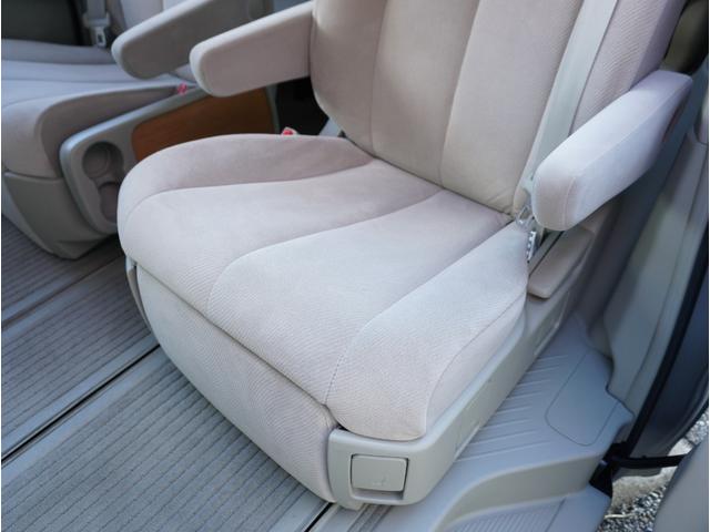 エスティマ ２．４アエラス　Ｇエディション　走行３３６００ｋｍ／７人乗り／両側電動スライドドア／純正ナビ・フルセグＴＶ／バックカメラ／後席用フリップダウンモニター／スマートキー２本／プッシュスタート／ＥＴＣ／純正アルミ／ＨＩＤヘッドライト／禁煙（45枚目）