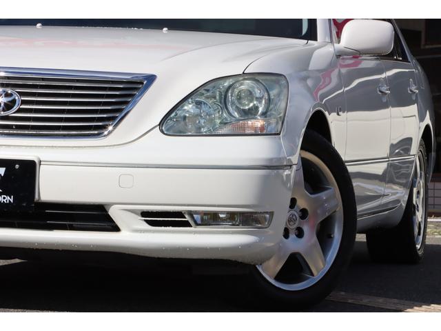 セルシオ ｅＲ仕様　後期型最終モデル／サンルーフ／純正ナビ／バックカメラ／黒革メモリー付パワーシート／ウッドコンビステアリング／クルーズコントロール／リア電動サンシェード／純正ＥＴＣ／スマートキー／純正１８インチアルミ（10枚目）