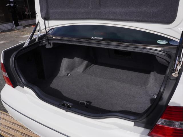 セルシオ ｅＲ仕様　後期型最終モデル／サンルーフ／純正ナビ／バックカメラ／黒革メモリー付パワーシート／ウッドコンビステアリング／クルーズコントロール／リア電動サンシェード／純正ＥＴＣ／スマートキー／純正１８インチアルミ（27枚目）