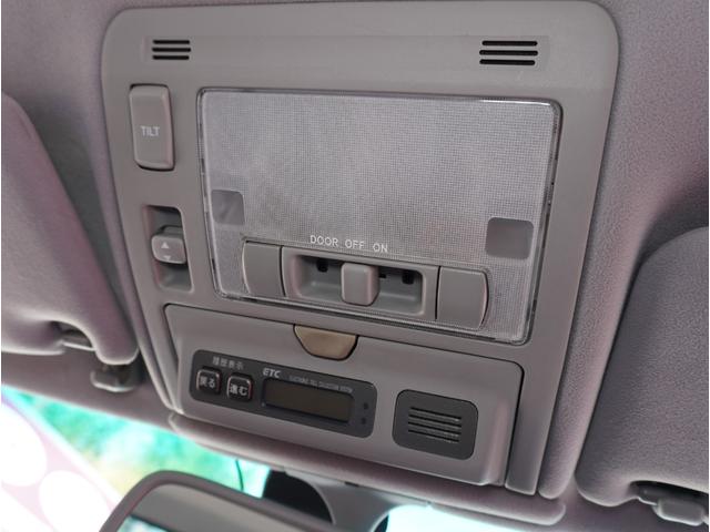 セルシオ ｅＲ仕様　後期型最終モデル／サンルーフ／純正ナビ／バックカメラ／黒革メモリー付パワーシート／ウッドコンビステアリング／クルーズコントロール／リア電動サンシェード／純正ＥＴＣ／スマートキー／純正１８インチアルミ（28枚目）