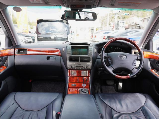 セルシオ ｅＲ仕様　後期型最終モデル／サンルーフ／純正ナビ／バックカメラ／黒革メモリー付パワーシート／ウッドコンビステアリング／クルーズコントロール／リア電動サンシェード／純正ＥＴＣ／スマートキー／純正１８インチアルミ（31枚目）