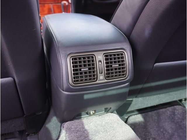 セルシオ ｅＲ仕様　後期型最終モデル／サンルーフ／純正ナビ／バックカメラ／黒革メモリー付パワーシート／ウッドコンビステアリング／クルーズコントロール／リア電動サンシェード／純正ＥＴＣ／スマートキー／純正１８インチアルミ（46枚目）