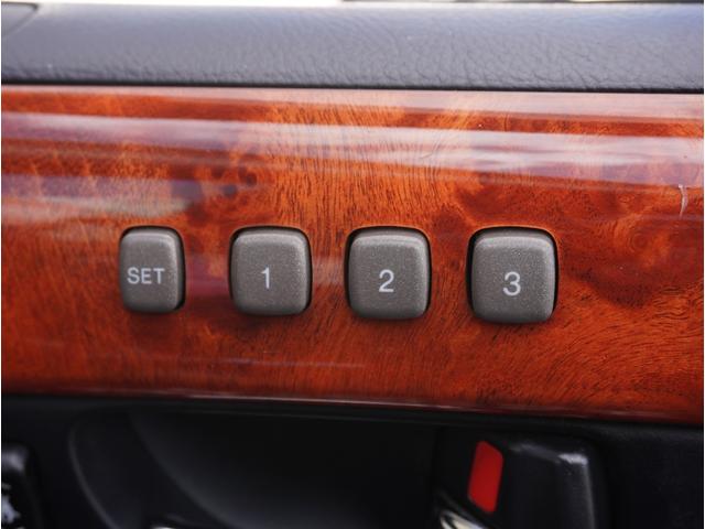 セルシオ ｅＲ仕様　後期型最終モデル／サンルーフ／純正ナビ／バックカメラ／黒革メモリー付パワーシート／ウッドコンビステアリング／クルーズコントロール／リア電動サンシェード／純正ＥＴＣ／スマートキー／純正１８インチアルミ（54枚目）