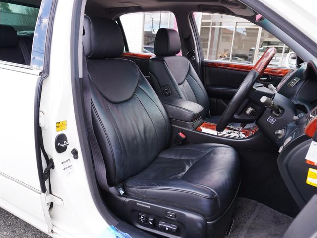 セルシオ ｅＲ仕様　後期型最終モデル／サンルーフ／純正ナビ／バックカメラ／黒革メモリー付パワーシート／ウッドコンビステアリング／クルーズコントロール／リア電動サンシェード／純正ＥＴＣ／スマートキー／純正１８インチアルミ（56枚目）