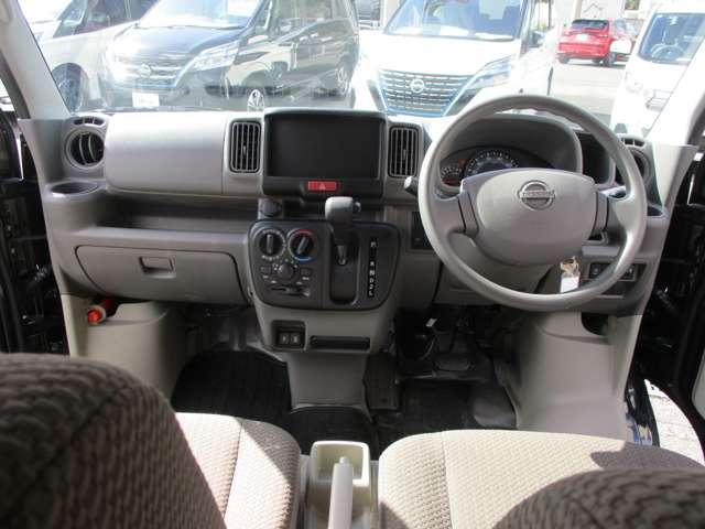 NV100クリッパーバン 660 DX GLパッケージ ハイルーフ 4WD U5J0395 エマージェンシーB パワーウィンド パートタイム4WD キーレスエントリー エアコン ダブルエアバッグ パワーステアリング レーンアシスト 運転席エアバッグ ABS アイドリンクストップ(3枚目)