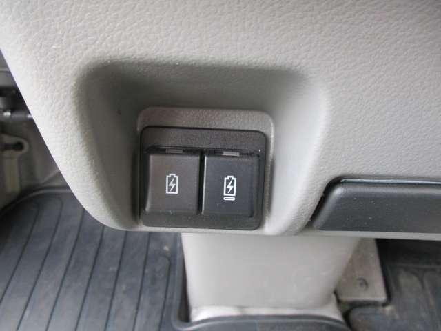 NV100クリッパーバン 660 DX GLパッケージ ハイルーフ 4WD U5J0395 エマージェンシーB パワーウィンド パートタイム4WD キーレスエントリー エアコン ダブルエアバッグ パワーステアリング レーンアシスト 運転席エアバッグ ABS アイドリンクストップ(8枚目)