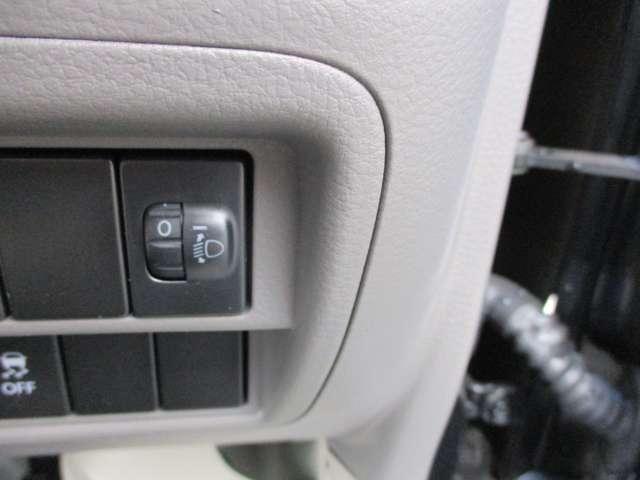 NV100クリッパーバン 660 DX GLパッケージ ハイルーフ 4WD U5J0395 エマージェンシーB パワーウィンド パートタイム4WD キーレスエントリー エアコン ダブルエアバッグ パワーステアリング レーンアシスト 運転席エアバッグ ABS アイドリンクストップ(12枚目)