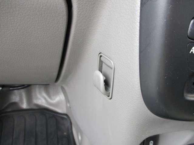 NV100クリッパーバン 660 DX GLパッケージ ハイルーフ 4WD U5J0395 エマージェンシーB パワーウィンド パートタイム4WD キーレスエントリー エアコン ダブルエアバッグ パワーステアリング レーンアシスト 運転席エアバッグ ABS アイドリンクストップ(16枚目)