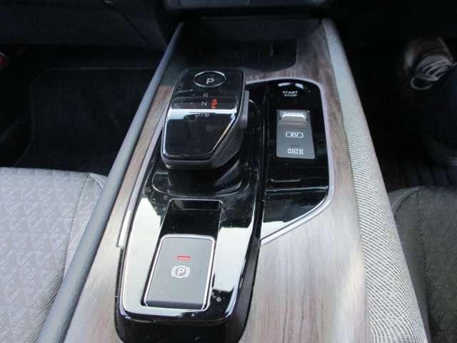 オーラ 1.2 G アラウンドビューモニター・ドライブレコー 自動(被害軽減)ブレーキ LED LKA サイドカメラ ETC ドライブレコーダー カーテンエアバッグ イモビライザー アルミホイール インテリジェントキー パワーウィンドウ フルオートエアコン(20枚目)