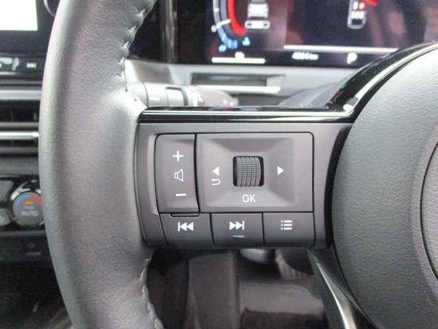 オーラ １．２　Ｇ　ＦＯＵＲ　９０周年記念車　４ＷＤ　アラウンドビューモニター・ＥＴＣ・ドライブ　ＬＫＡ　アラウンドビューモニター（7枚目）