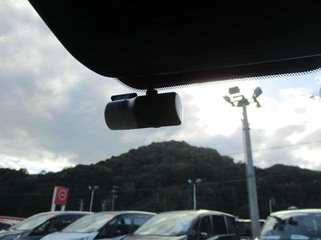 オーラ 1.2 G FOUR 90周年記念車 4WD アラウンドビューモニター・ドライブレコー LKA アラウンドビューモニター(12枚目)