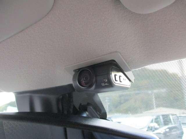 デイズ 660 ハイウェイスターX プロパイロット エディション アラウンドビューモニター・ドライブレコー スマートキー&プッシュスタート LEDヘッド レーダークルーズ ワンオ-ナ- アイドリングストップ LKAS ドラレコ パワーステアリング オートエアコン Bカメラ ワンセグ メモリーナビゲーション(13枚目)