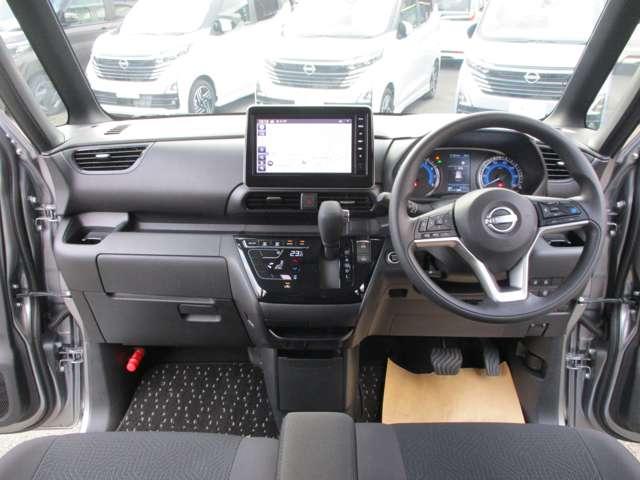 ルークス 660 ハイウェイスターX プロパイロット エディション アラウンドビューモニター・ドライブレコー 左右パワースライドドア アイドリング イモビ パノラマモニター 助手席エアバッグ 衝突軽減ブレーキ PW ナビ&TV 1セグ LEDヘッドライト LDW スマートキー ETC ドライブレコーダー PS(3枚目)