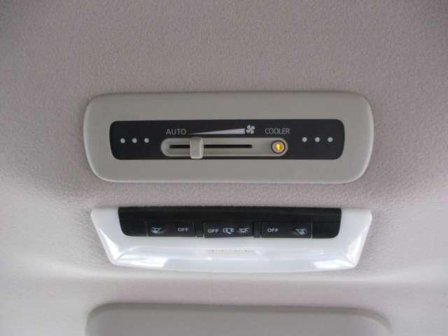 セレナ 1.2 e-POWER ハイウェイスター V アラウンドビューモニター・ETC・ドライブ 360°カメラ エマジェンシーブレーキ スマキー バックカメラ LED レーンアシスト ETC ドラレコ イモビ サイドカーテンエアバック フルオートエアコン アルミホイール エアバック メモリーナビ(19枚目)