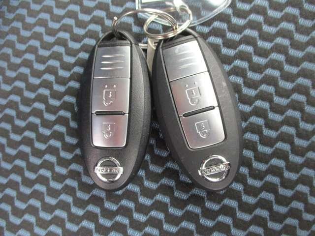 ノート 1.2 X DIG-S アラウンドビューモニター・ドライブレコー エマージェンシブレーキ アイドリングストップ機能 左右エアバック イモビ AAC スマキー バックカメラ付き LEDライト サイドカメラ レーンアシスト ETC パワーウィンドウ ドライブレコーダー(13枚目)