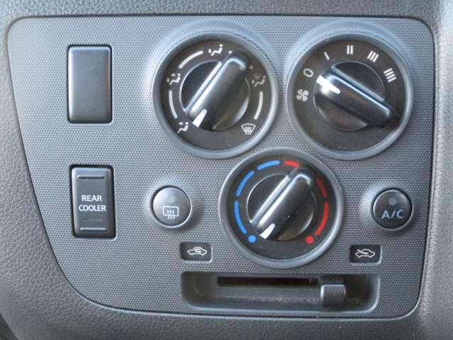 キャラバン ２．５　ＤＸ　スーパーロングボディ　ハイルーフ　４ＷＤ　ドライブレコーダー・ＥＴＣ・純正ナビゲーシ（6枚目）