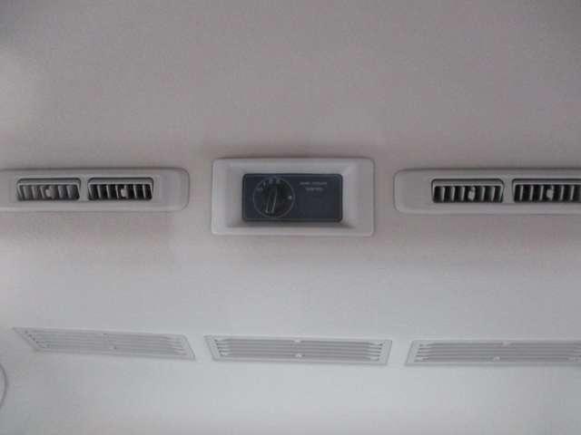 キャラバン ２．５　ＤＸ　スーパーロングボディ　ハイルーフ　４ＷＤ　ドライブレコーダー・ＥＴＣ・純正ナビゲーシ（15枚目）