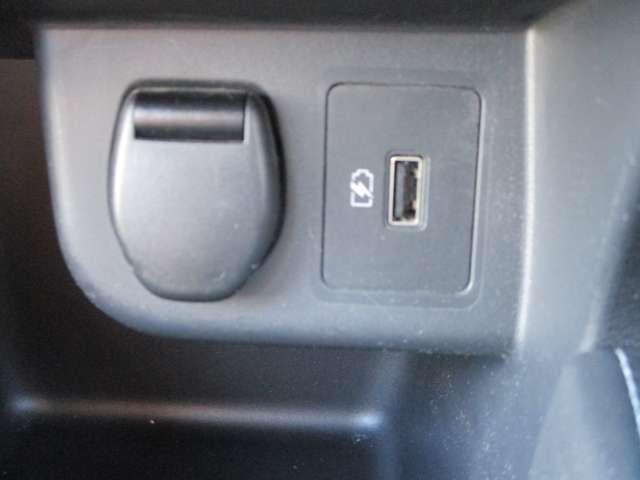 キックス １．２　Ｘ　ツートーン　インテリアエディション　（ｅ－ＰＯＷＥＲ）　アラウンドビューモニター・ＥＴＣ・純正ナビ　エマージェンシーＢ　アラウンドモニター　Ｒカメラ　ＬＥＤ　エアコン　スマートキー　ＥＴＣ　メモリーナビ　サイドエアバック　ＡＷ　キーレス　ワンセグＴＶ　ナビＴＶ　ＡＢＳ　パワーウィンドウ（15枚目）