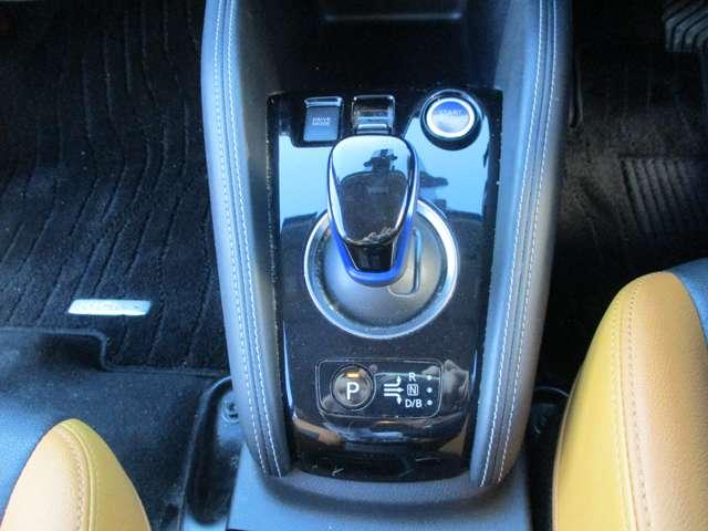 キックス １．２　Ｘ　ツートーン　インテリアエディション　（ｅ－ＰＯＷＥＲ）　アラウンドビューモニター・ＥＴＣ・純正ナビ　エマージェンシーＢ　アラウンドモニター　Ｒカメラ　ＬＥＤ　エアコン　スマートキー　ＥＴＣ　メモリーナビ　サイドエアバック　ＡＷ　キーレス　ワンセグＴＶ　ナビＴＶ　ＡＢＳ　パワーウィンドウ（19枚目）