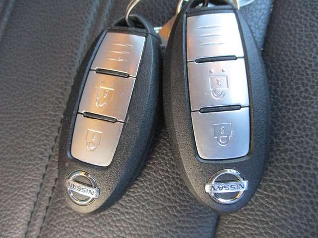 キックス １．２　Ｘ　ツートーン　インテリアエディション　（ｅ－ＰＯＷＥＲ）　アラウンドビューモニター・ＥＴＣ・純正ナビ　エマージェンシーＢ　アラウンドモニター　Ｒカメラ　ＬＥＤ　エアコン　スマートキー　ＥＴＣ　メモリーナビ　サイドエアバック　ＡＷ　キーレス　ワンセグＴＶ　ナビＴＶ　ＡＢＳ　パワーウィンドウ（20枚目）