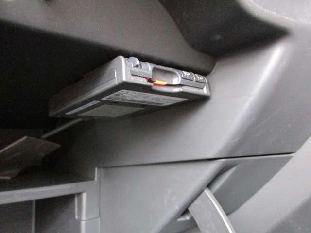 ノート 1.2 メダリスト X アラウンドビューモニター・ドライブレコー バックモニター 車線逸脱警報装置 360°モニター LEDヘッド サイドカメラ インテリキー Iストップ デュアルエアバック キーレス パワーステアリング ETC車載器 オートエアコン メモリーナビ(13枚目)