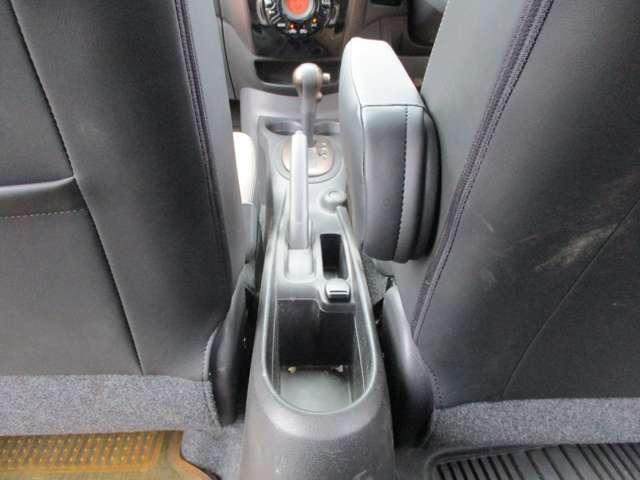 �肪�����͂��ꏊ�ɃJ�b�v�z���_�[���������܂��O�O