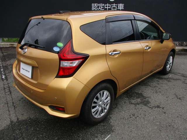 �����K���X�́A�O����̎������J�b�g���Ă����v���C�o�V�[�K���X�ɂȂ��Ă��܂��B