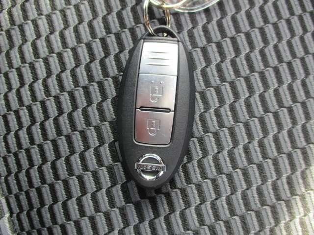 マーチ 1.2 X Vセレクション ドライブレコーダー・ETC・純正ナビゲーシ ETC車載器 ドラレコ スマートキー オートエアコン キーフリー アイドリングストップ Wエアバック ワンセグTV ABS パワーウィンドウ パワーステアリング メモリーナビ 運転席エアバッグ(11枚目)