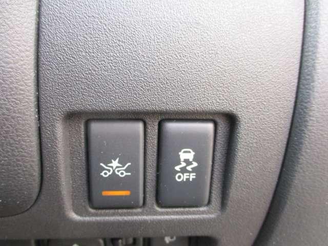 マーチ 1.2 X Vセレクション ドライブレコーダー・ETC・純正ナビゲーシ ETC車載器 ドラレコ スマートキー オートエアコン キーフリー アイドリングストップ Wエアバック ワンセグTV ABS パワーウィンドウ パワーステアリング メモリーナビ 運転席エアバッグ(12枚目)