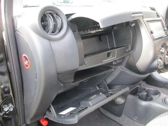 マーチ 1.2 X Vセレクション ドライブレコーダー・ETC・純正ナビゲーシ ETC車載器 ドラレコ スマートキー オートエアコン キーフリー アイドリングストップ Wエアバック ワンセグTV ABS パワーウィンドウ パワーステアリング メモリーナビ 運転席エアバッグ(18枚目)