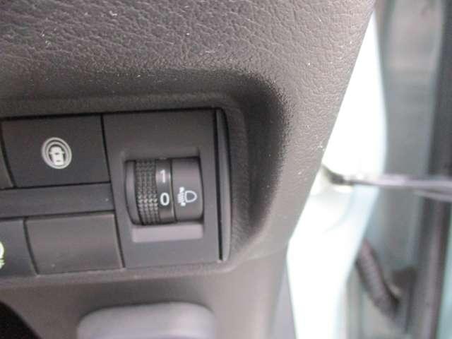 デイズ ６６０　Ｘ　ドライブレコーダー・ＥＴＣ・純正ナビゲーシ　踏み間違え防止　スマートキー　バックカメラ　ＥＴＣ　レーンキープ　アイドリングストップ　ドライブレコーダー　キーレス　フルオートエアコン　ナビＴＶ　ＷＡＢ　運転席エアバック　メモリーナビゲーション（15枚目）