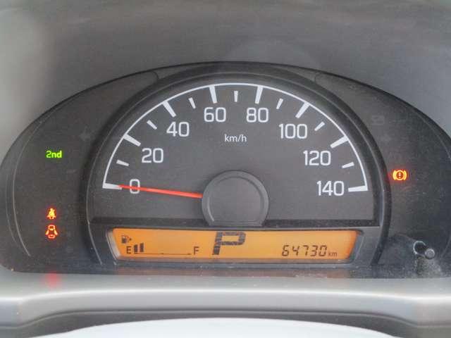 NV100クリッパーバン 660 DX エマージェンシーブレーキ パッケージ ハイルーフ 5AGS車 4WD ドライブレコーダー・4WD・U5K0405 切替式4WD エマジェンシーブレーキ 助手席エアバック 運転席エアバック リモコンキー マニュアルエアコン ドラレコ パワステ ABS 寒冷地仕様車(6枚目)