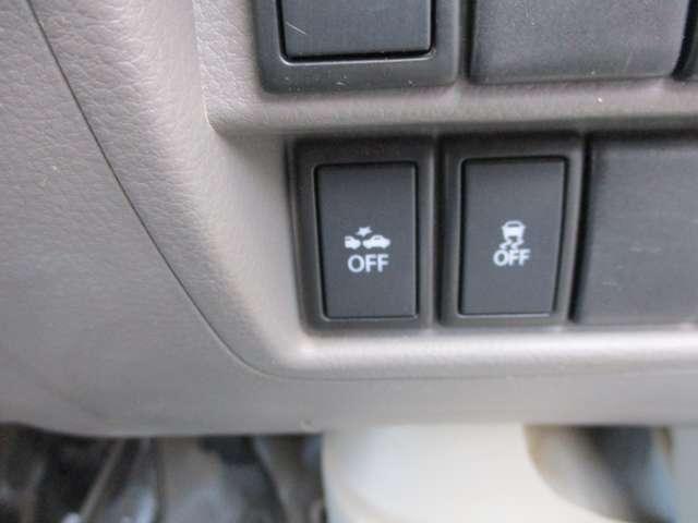 NV100クリッパーバン 660 DX エマージェンシーブレーキ パッケージ ハイルーフ 5AGS車 4WD ドライブレコーダー・4WD・U5K0405 切替式4WD エマジェンシーブレーキ 助手席エアバック 運転席エアバック リモコンキー マニュアルエアコン ドラレコ パワステ ABS 寒冷地仕様車(9枚目)