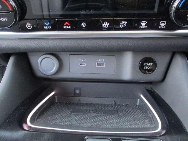 �t�r�a�ڑ��p�[�q�A�X�}�z�̏[�d���ɗ��p�ł��܂��B