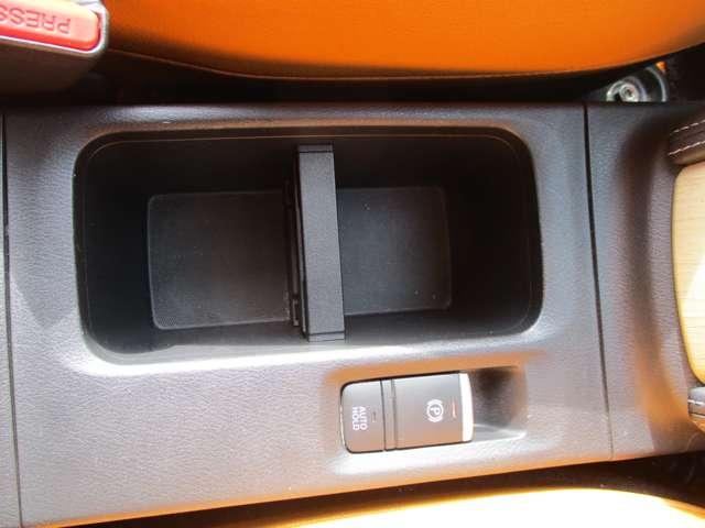 キックス １．２　Ｘ　ツートーン　インテリアエディション　（ｅ－ＰＯＷＥＲ）　アラウンドビューモニター・ドライブレコー　エマージェンシーＢ　セキュリティ　アラウンドモニター　Ｒカメラ　ＬＥＤ　エアコン　ドラレコ　スマートキー　ＥＴＣ　メモリーナビ　サイドエアバック　ＡＷ　キーレス　ワンセグＴＶ　ナビＴＶ　ＡＢＳ（25枚目）