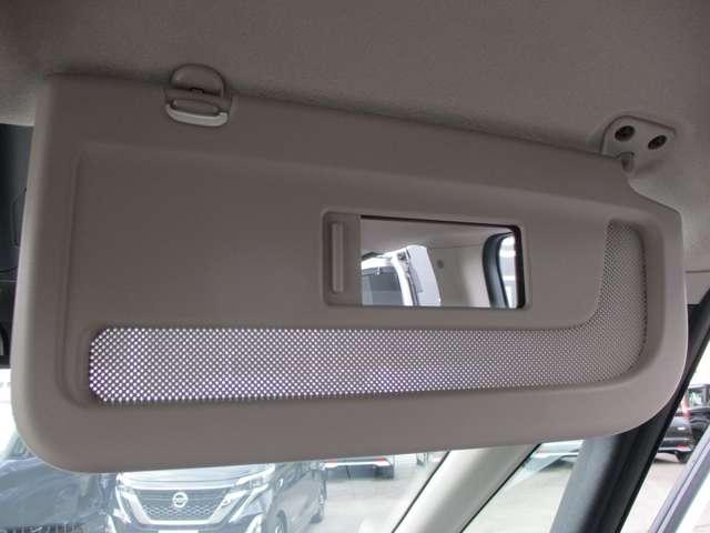 セレナ ２．０　ハイウェイスターＶ　アラウンドビューモニター・ドライブレコー　Ｗ電動スライド　レーダークルコン　レーンアシスト　ＬＥＤランプ　盗難防止システム　ＥＴＣ装備　カーテンエアバッグ　アルミホイール　キーフリー　メモリ－ナビ　ナビＴＶ　エアコン　ドラレコ　ワンセグＴＶ（29枚目）