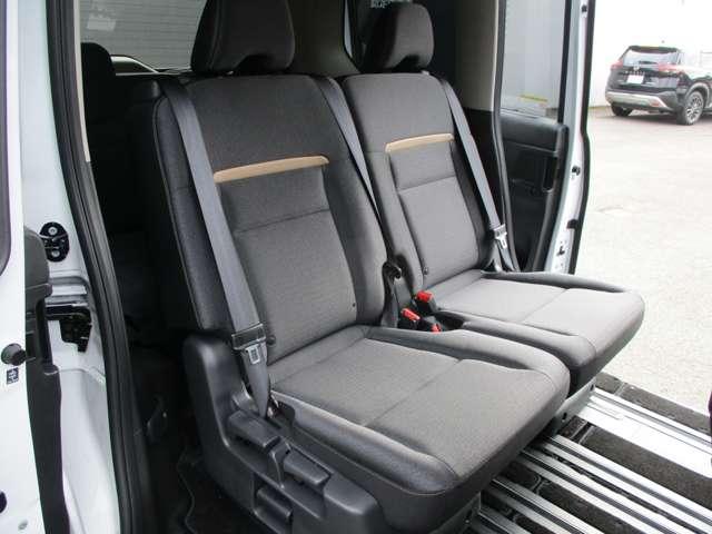 セレナ ２．０　ハイウェイスターＶ　アラウンドビューモニター・ドライブレコー　Ｗ電動スライド　レーダークルコン　レーンアシスト　ＬＥＤランプ　盗難防止システム　ＥＴＣ装備　カーテンエアバッグ　アルミホイール　キーフリー　メモリ－ナビ　ナビＴＶ　エアコン　ドラレコ　ワンセグＴＶ（43枚目）