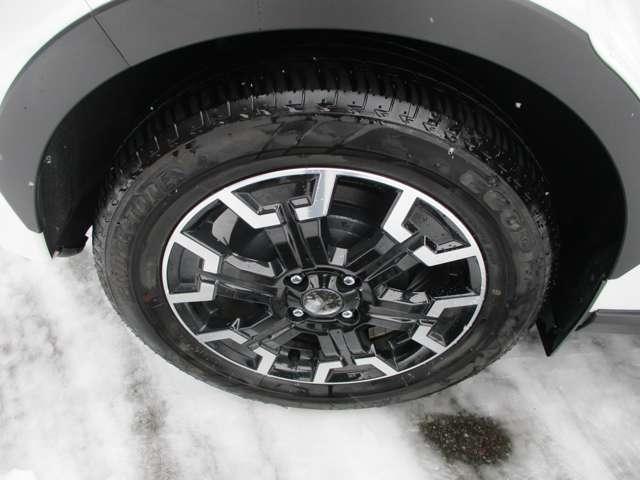 �����A���~�z�C�[�����N�[���Ɍ��܂��Ă��܂���B����C�Ȃ��A�X�^�C���b�V���Ȋ����ł��B���߂��������̂��炢�̃f�U�C�����������ł��ˁB